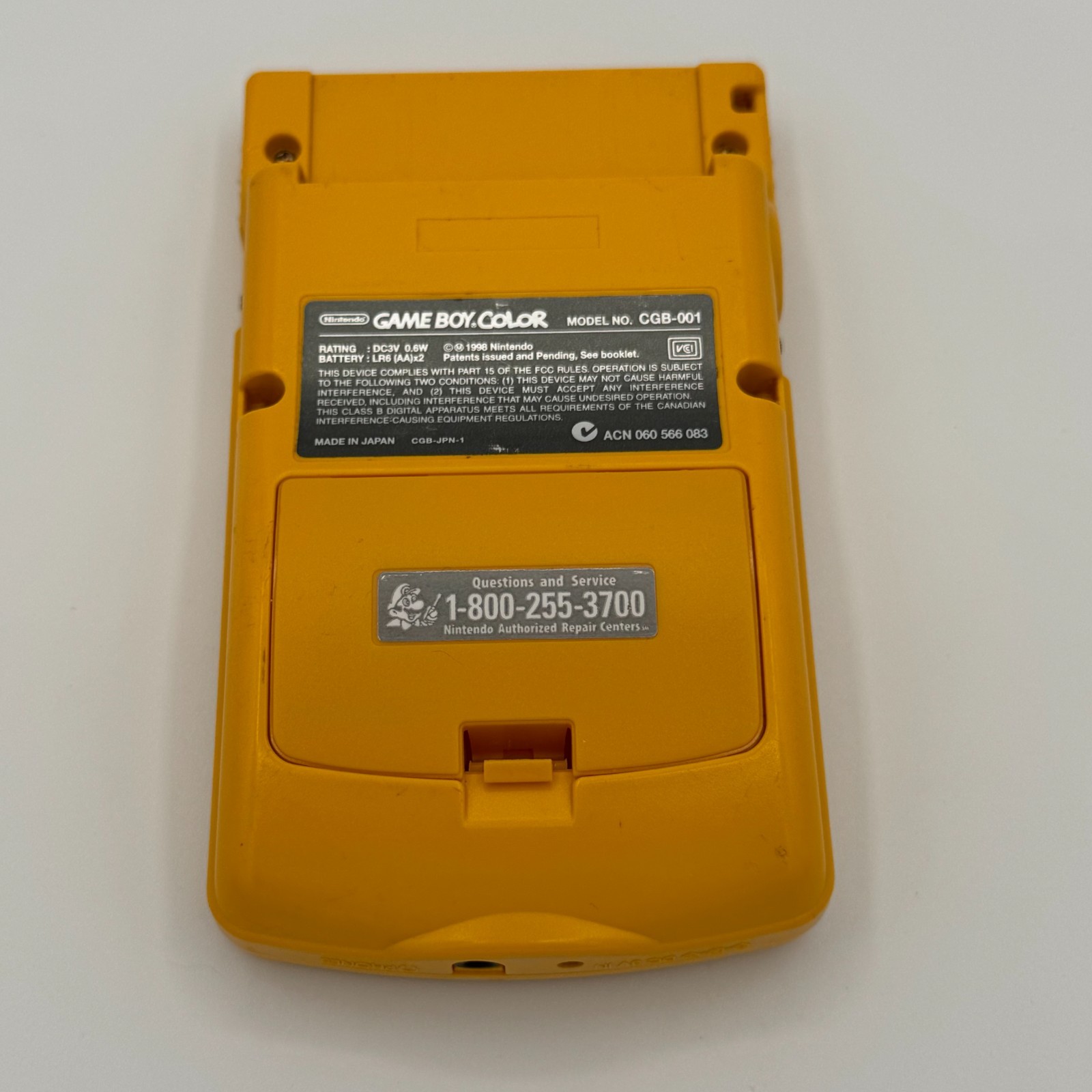 Nintendo Game Boy Color Console - Dandelion Yellow — photo 9